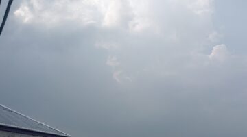 Kabut Pekat dan Mata Perih, BMKG Jangan Tutupi Dugaan Asap Karhutla!